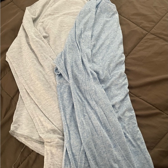 2 Mens long sleeve t-shirts - Picture 2 of 7